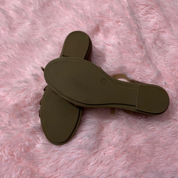 Bundle 2 pairs Girl shoes - Picture 3 of 10